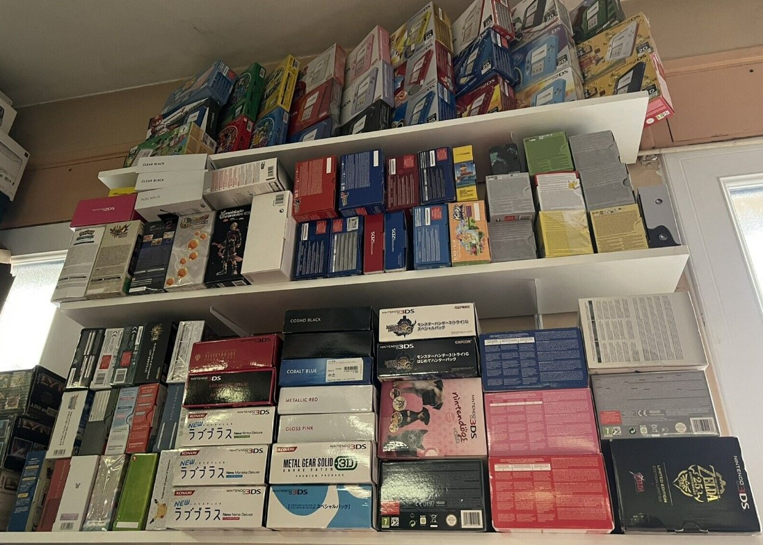 Ribuan koleksi console dan game dijual 1