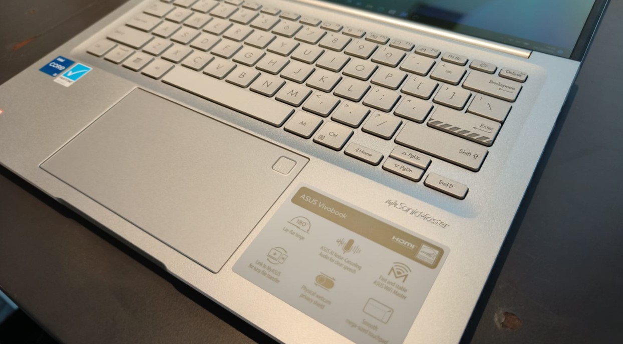 ASUS Vivobook 14X OLED 1