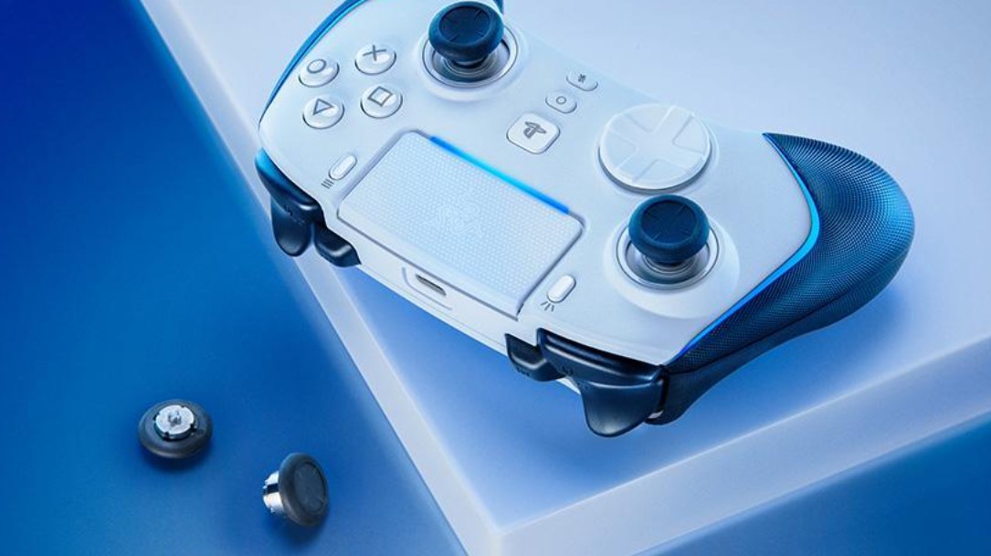 Razer Wolverine V2 Pro