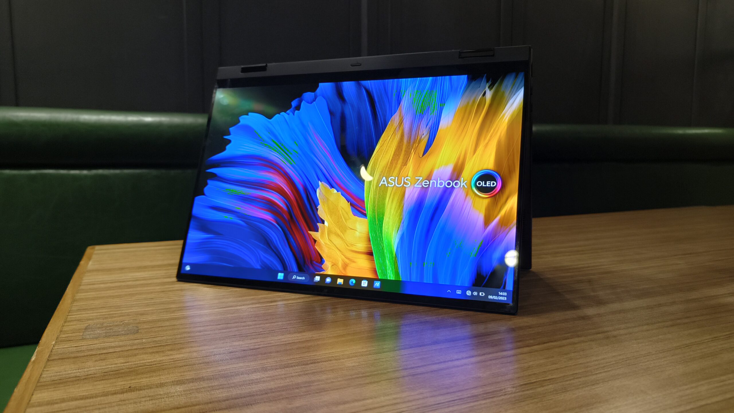 ASUS Zenbook 14 Flip OLED