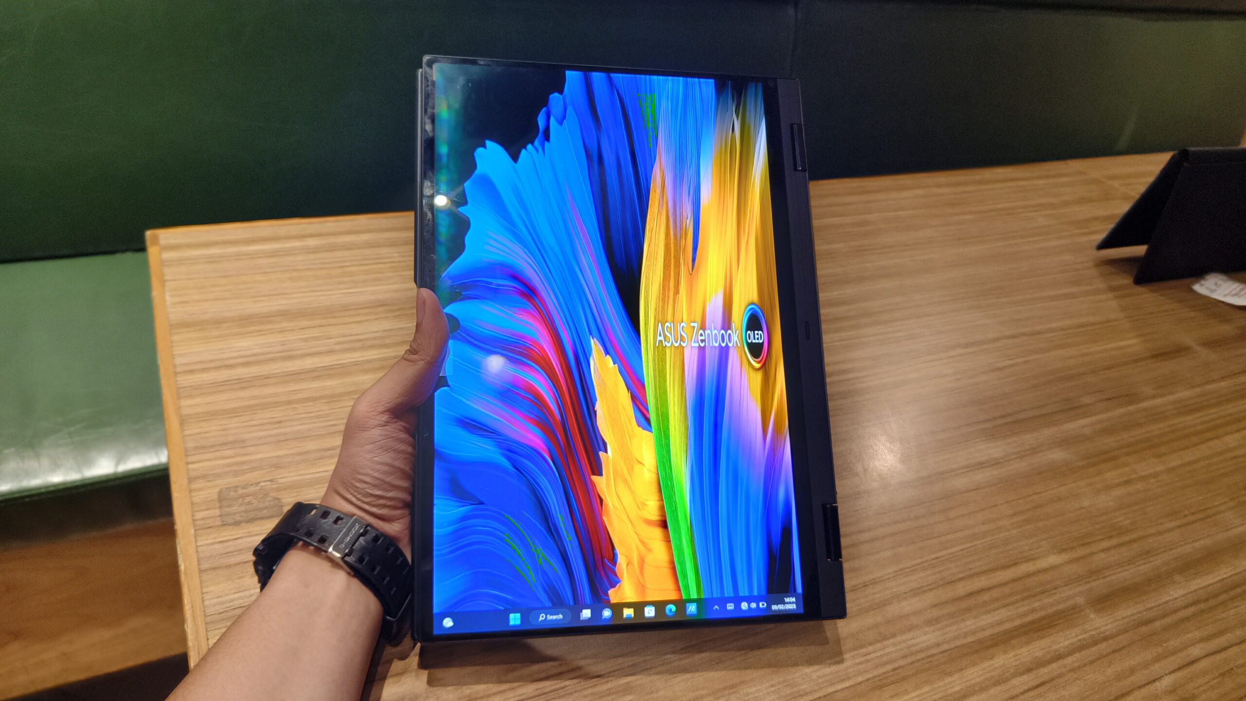 ASUS Zenbook 14 Flip OLED