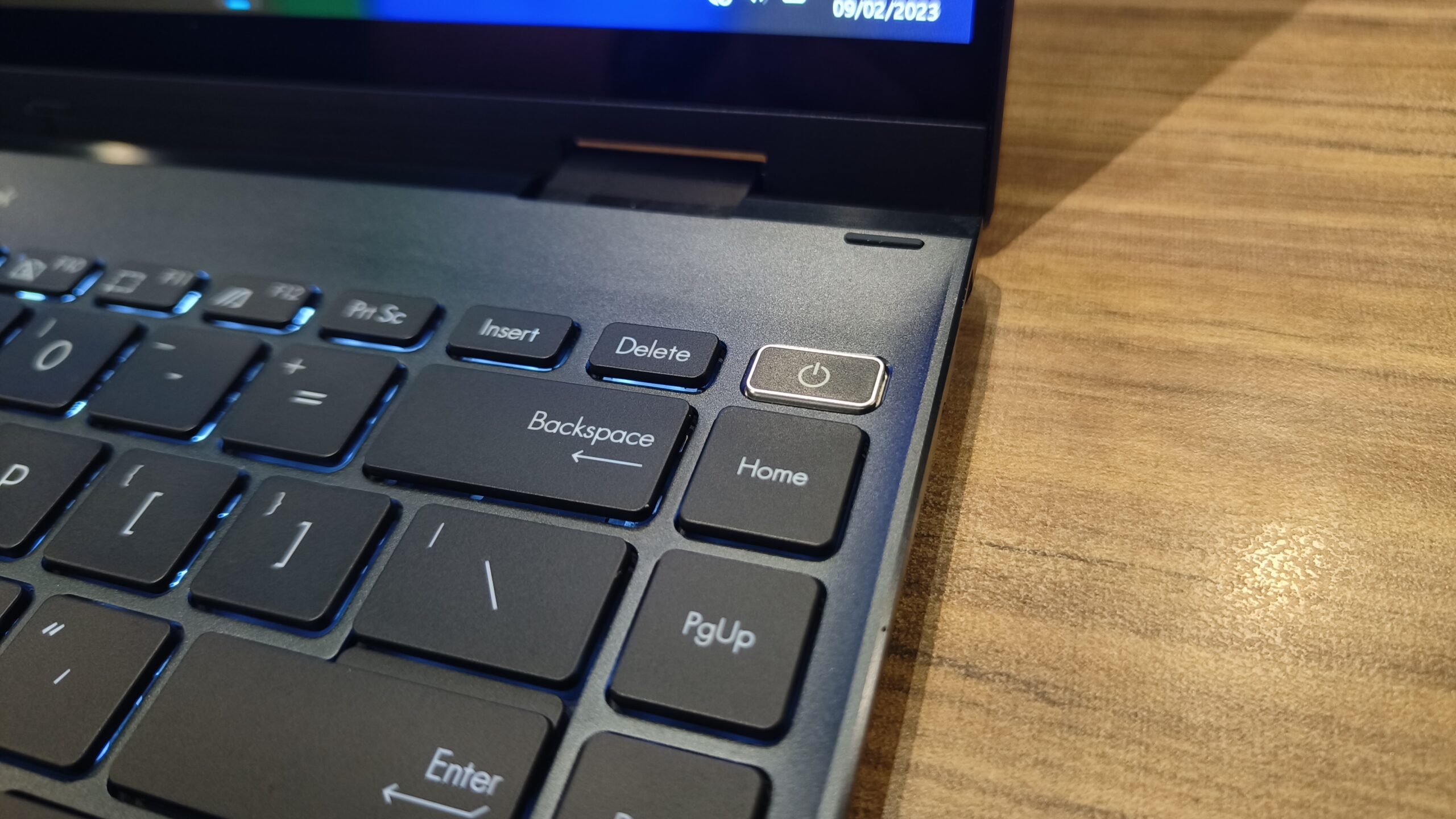 ASUS Zenbook 14 Flip OLED