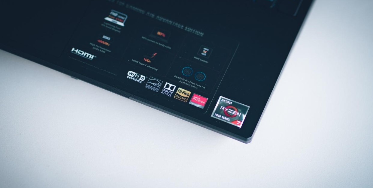 ASUS TUF Gaming A16 Advantage Edition