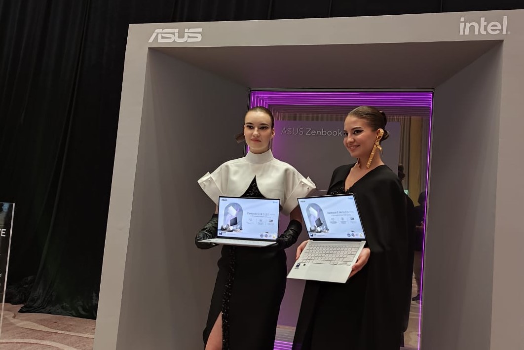 ASUS Zenbook S 14 OLED, Laptop Tipis Premium Pertama di Indonesia dengan Prosesor Intel Core Ultra (Series 2)