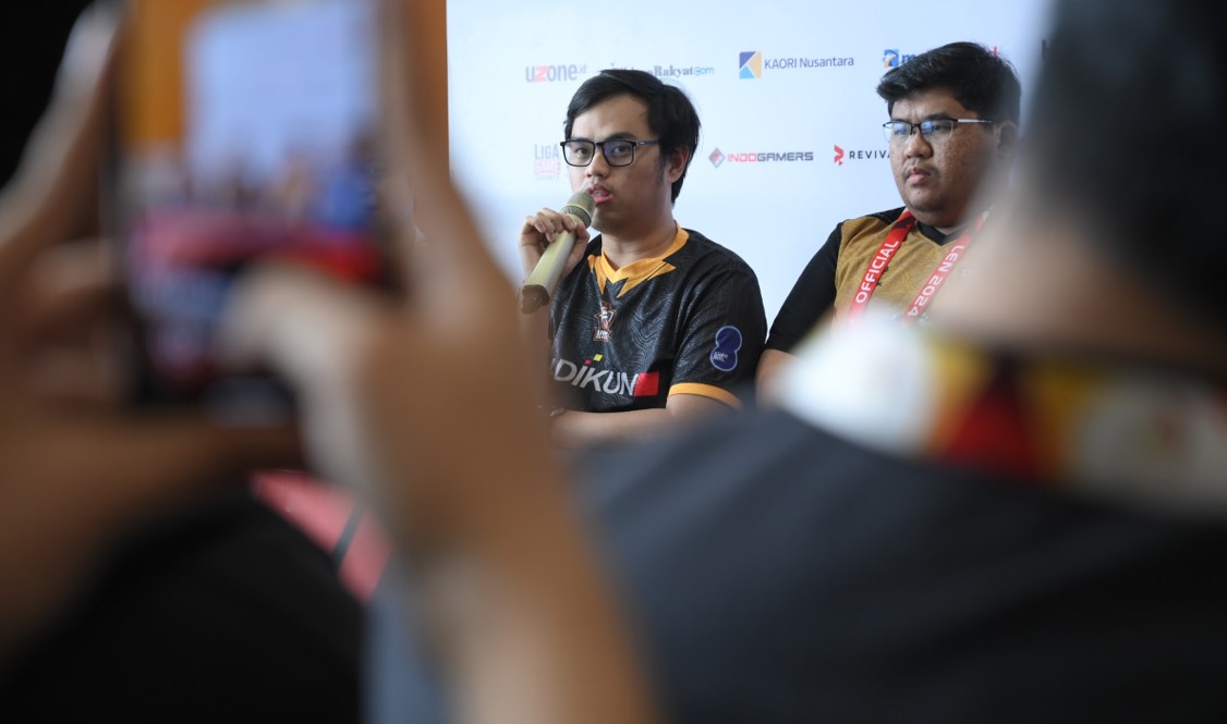 Liga 1 Esports Nasional 2024: Persiapan 6 Tim Menuju Playoff, Semangat, Tantangan, dan Harapan untuk Menjadi Juara