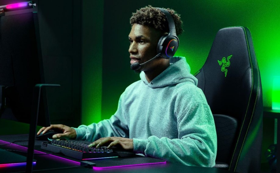 Razer Hadirkan Barracuda X Chroma: Audio Tanpa Kabel dengan Fitur RGB Menawan