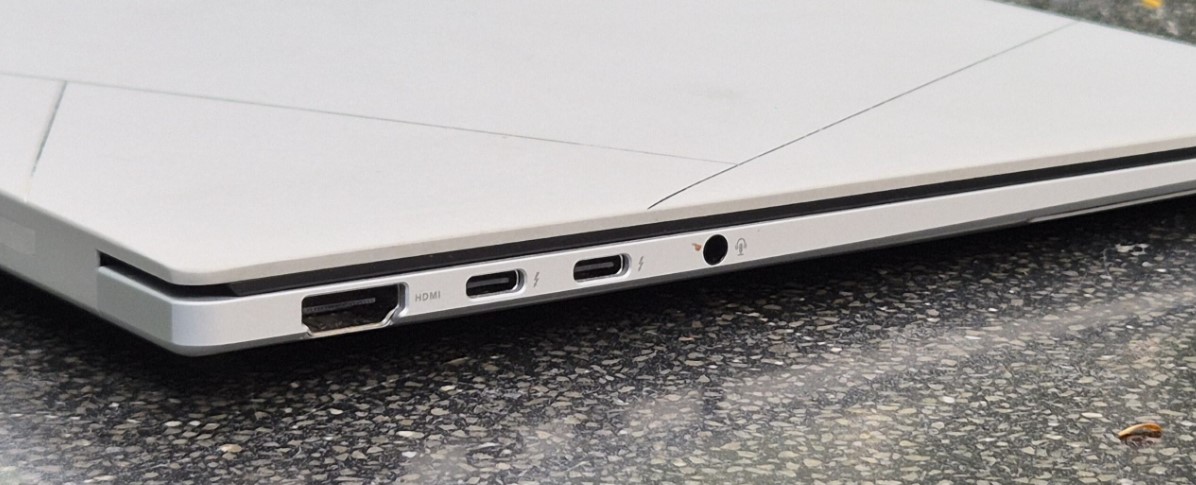 [REVIEW] ASUS Zenbook S 14 OLED (UX5406), Laptop Premium Super Tipis dengan Baterai Tahan Lama