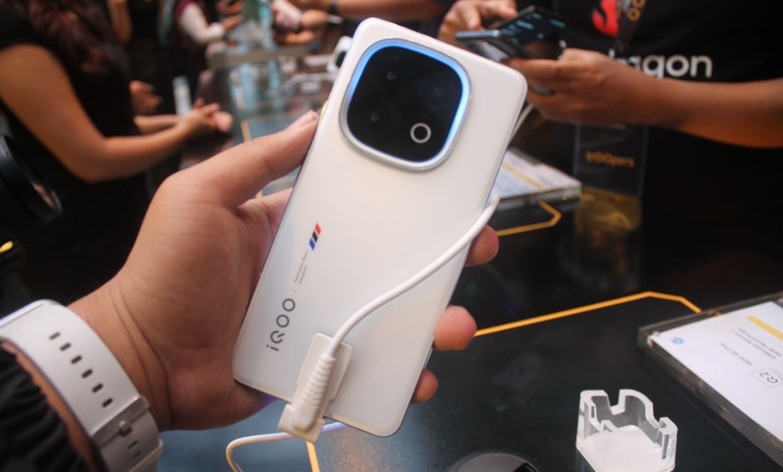 iQOO 13 Resmi Hadir di Indonesia, Performa Tinggi untuk Pengalaman Mobile Tanpa Batas