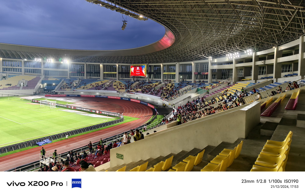 [Hands-on] Vivo X200 Pro: Desain Elegan, Kamera Canggih, dan Fitur Terbaik di Kelasnya!