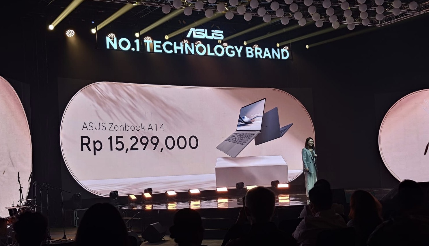 ASUS Zenbook A14 (UX3407QA) Resmi Meluncur di Indonesia, Laptop AI Paling Ringan dengan Bobot 899 Gram