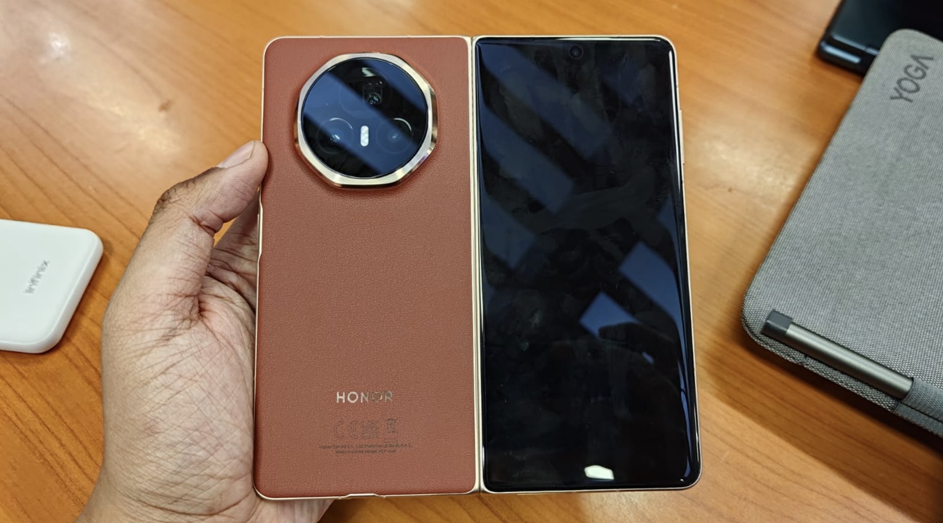 [Hands-On] Honor Magic V3, HP Lipat Super Tipis dengan Performa Powerful!