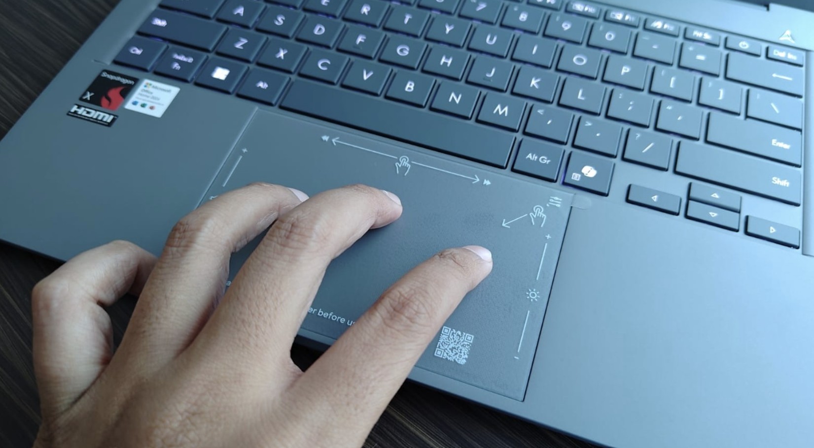 [REVIEW] ASUS Zenbook A14 (UX3407QA), Laptop Super Ringan dengan Performa AI Canggih!