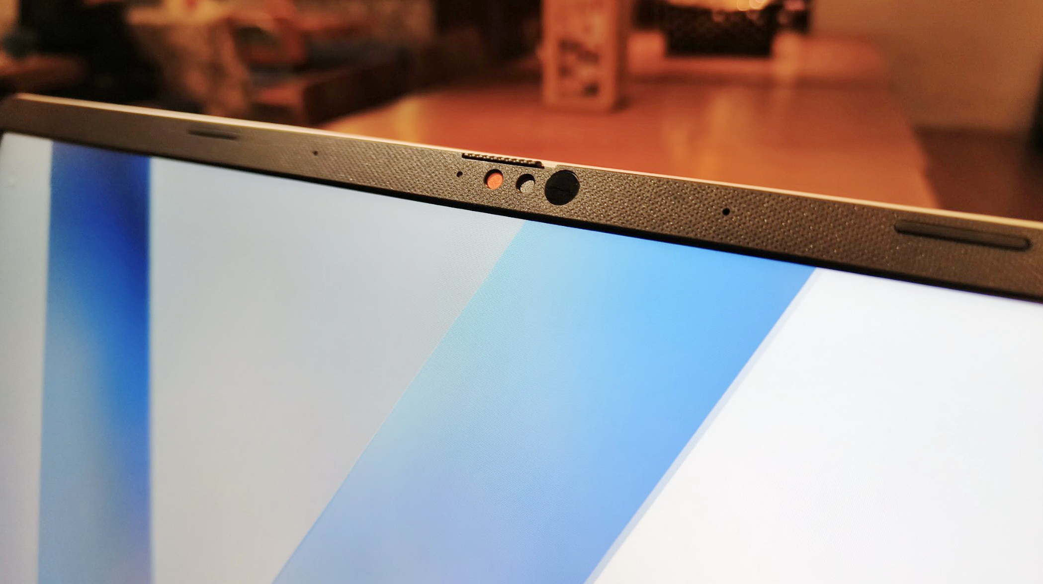 Hands-On Review Lengkap ASUS Vivobook 14 (A1407CA): Laptop AI Canggih dengan Harga Terjangkau