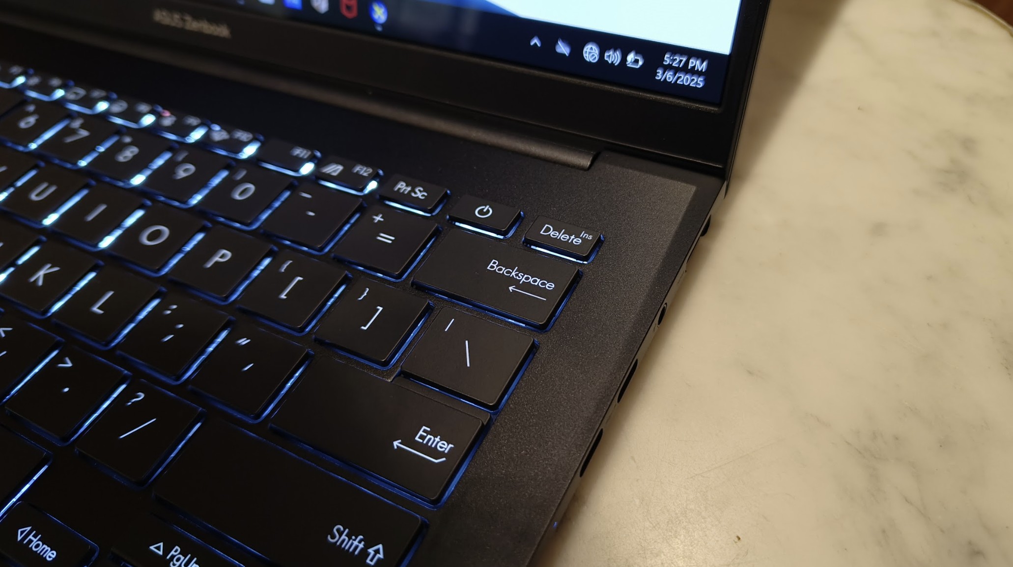 Hands-On Review Lengkap ASUS Zenbook 14 UM3406KA: Laptop AI Premium dengan Performa Tangguh dan Desain Elegan