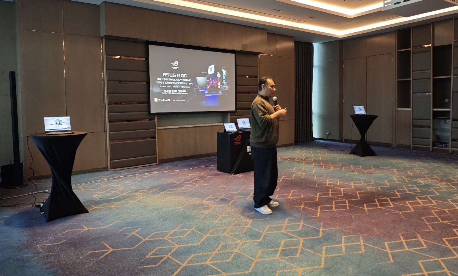 ASUS ROG Bawa Revolusi Laptop Gaming ke Indonesia, dari Strix SCAR hingga Flow Z13 Super Tablet!