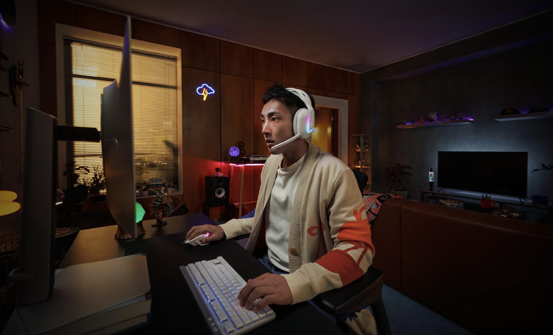 Logitech G522 LIGHTSPEED Resmi Dirilis, Headset Wireless Premium untuk Gamer Legendaris