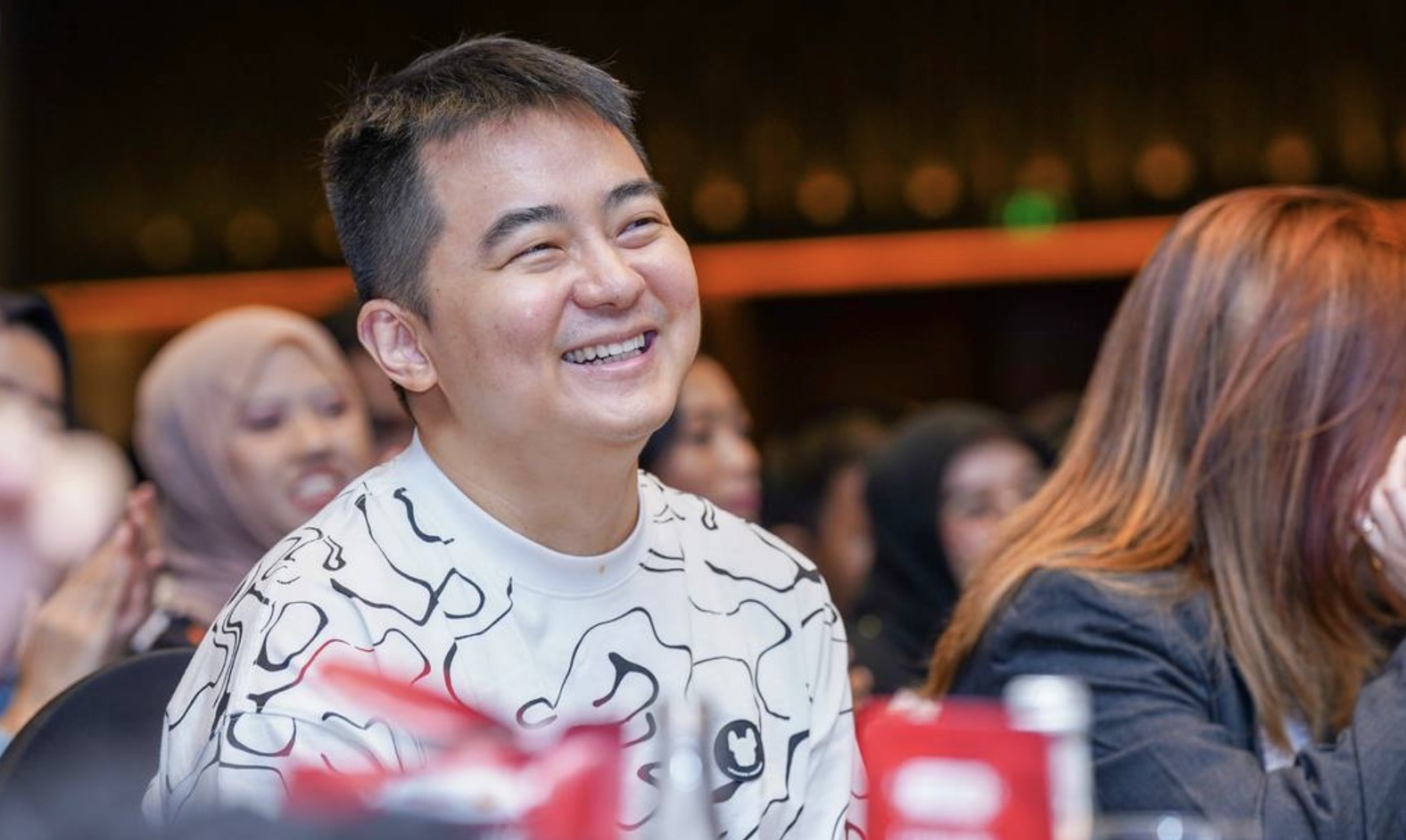 RRQ Gelar Watch Party Dokumenter EWC: Level Up, Hadirkan 550+ Fans di Jakarta