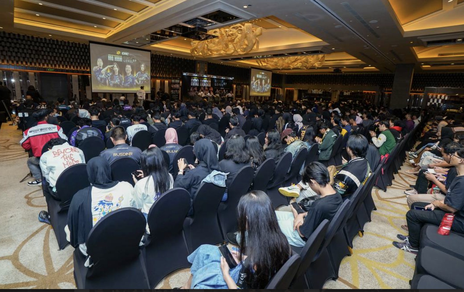 RRQ Gelar Watch Party Dokumenter EWC: Level Up, Hadirkan 550+ Fans di Jakarta