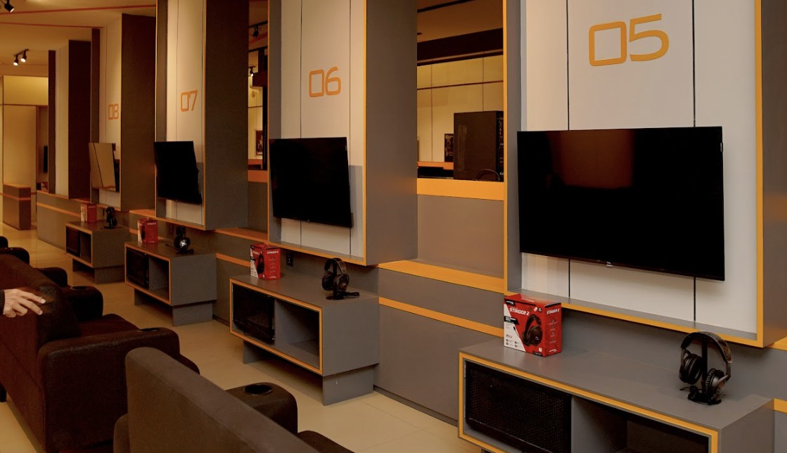 RRQ Resmikan RRQ Arena Bandung: Gaming Hub Modern dan Rumah Baru untuk Komunitas Anak Muda