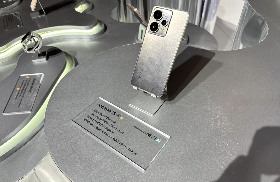 realme 15 Series 5G Resmi Meluncur di Indonesia, Fokus pada AI dan Fotografi Malam Hari