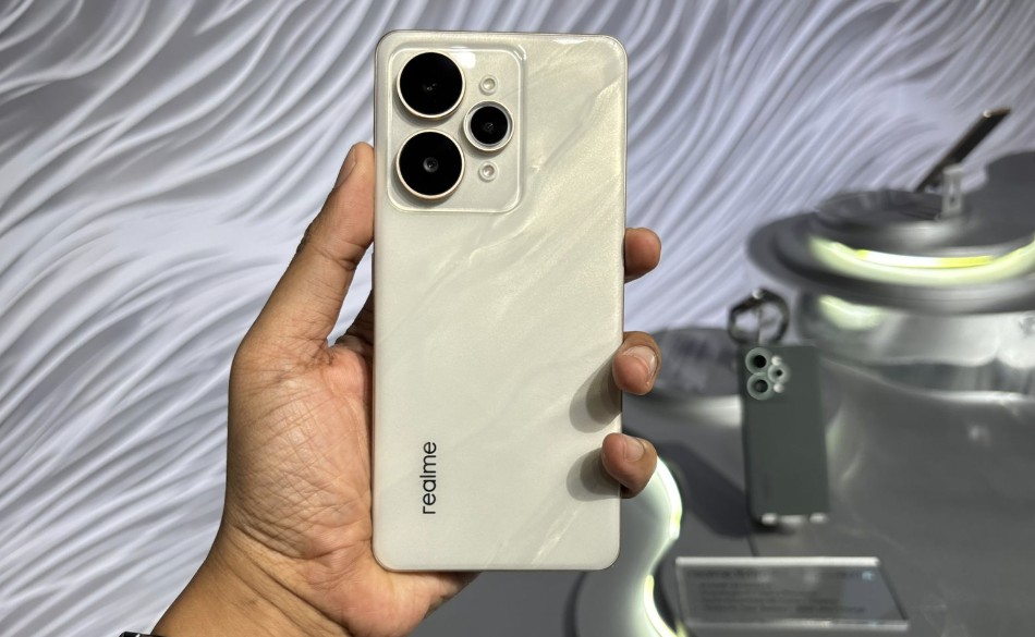realme 15 Series 5G Resmi Meluncur di Indonesia, Fokus pada AI dan Fotografi Malam Hari