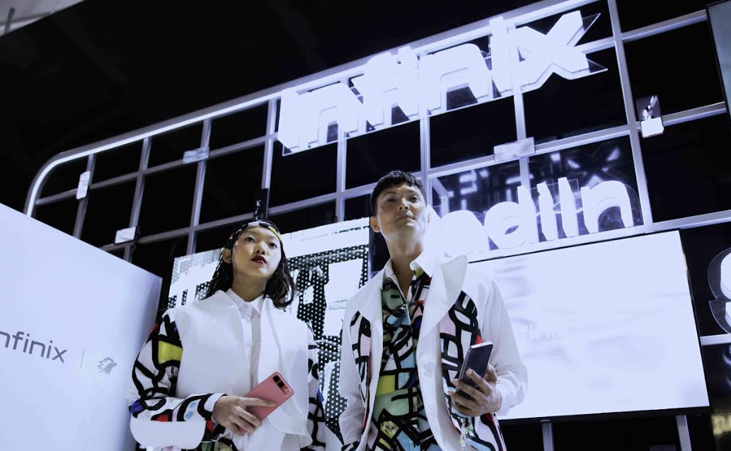 Infinix Jadikan Jakarta Fashion Week 2026 Sebagai Ruang Ekspresi Teknologi dan Seni Anak Muda