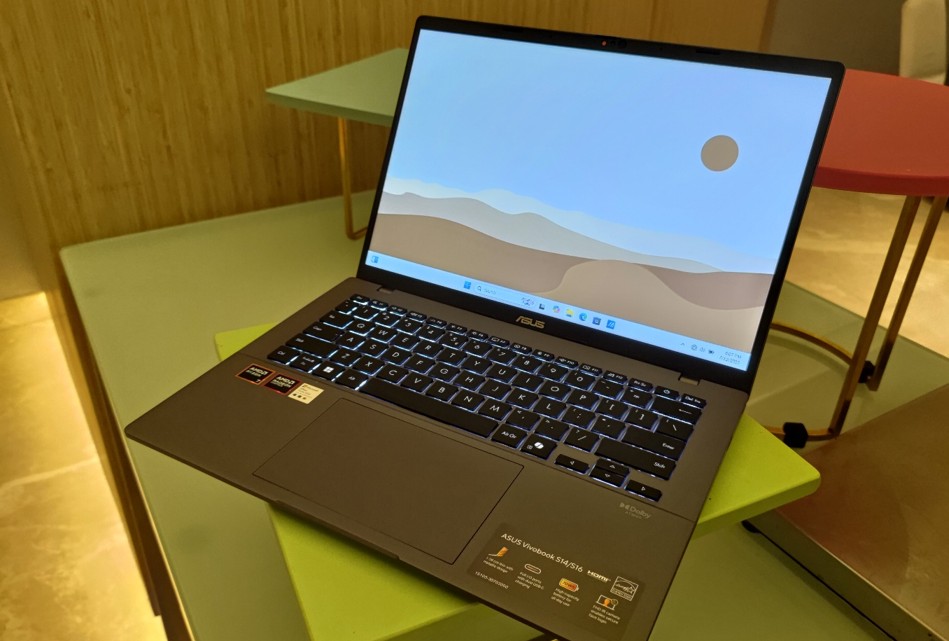 [REVIEW] ASUS Vivobook S14 M3407HA: Laptop AI Tipis Bertenaga AMD untuk Produktivitas Masa Kini