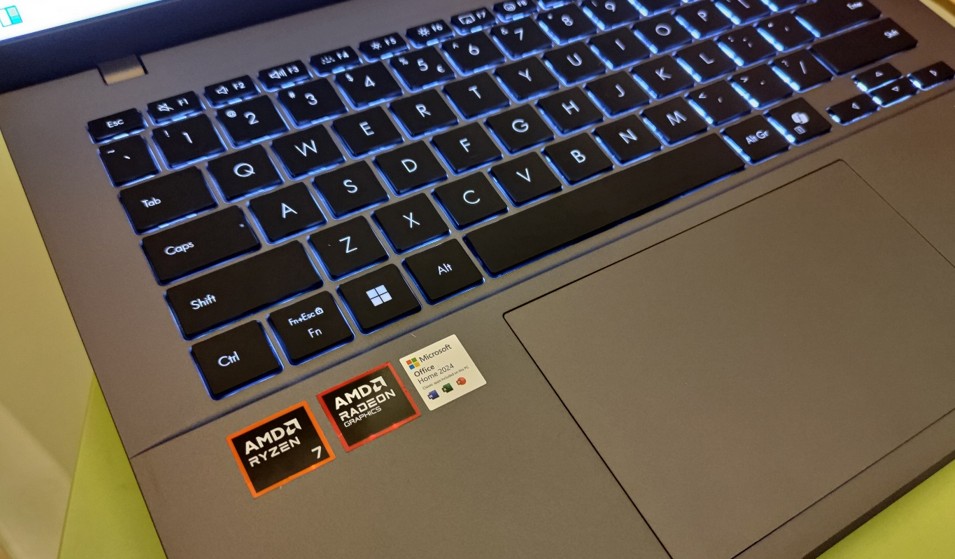 [REVIEW] ASUS Vivobook S14 M3407HA: Laptop AI Tipis Bertenaga AMD untuk Produktivitas Masa Kini