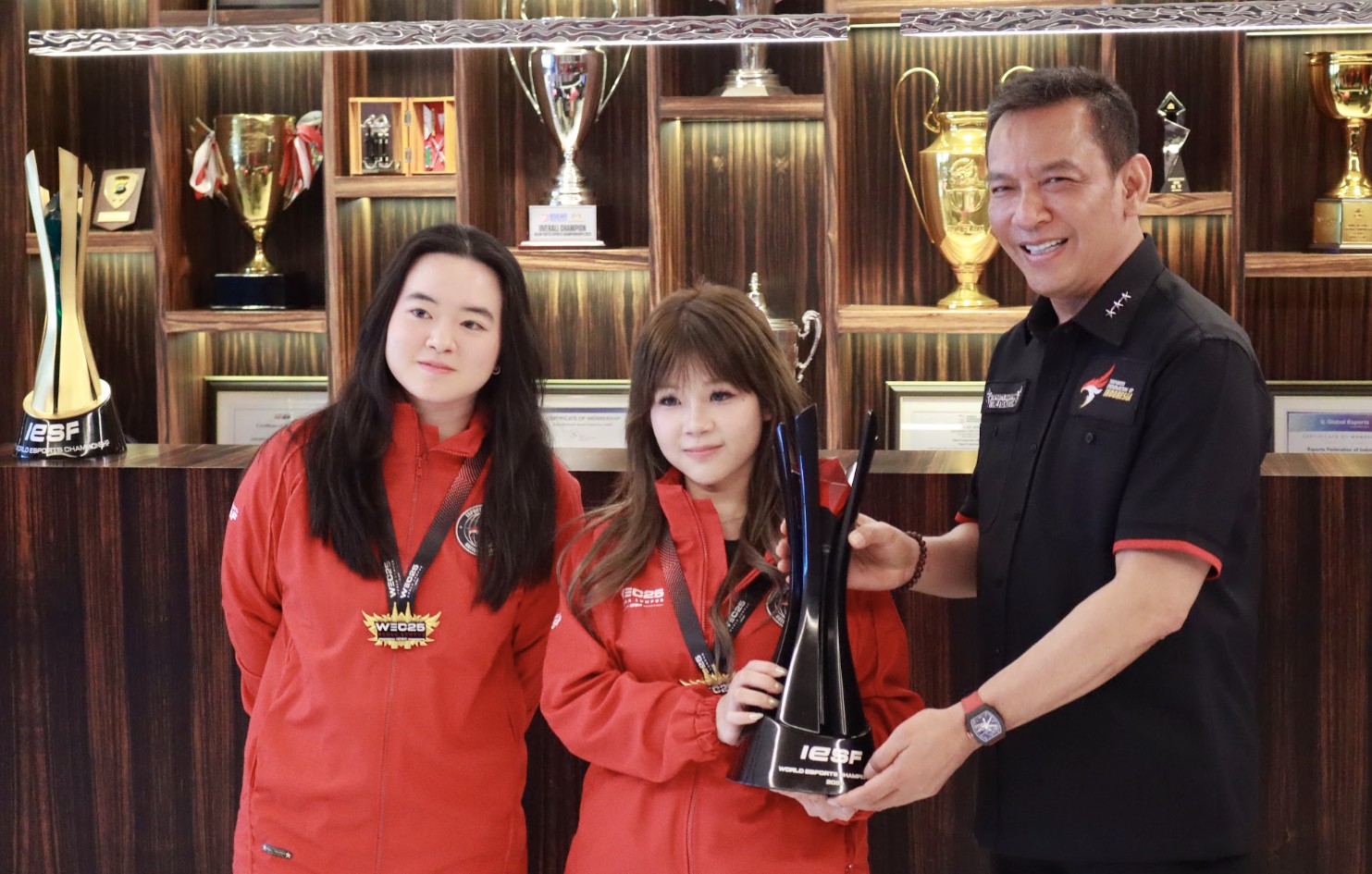 Sinergi Tanpa Batas: Ambisi "Esports Indonesia Mendunia" Bukan Sekadar Mimpi!