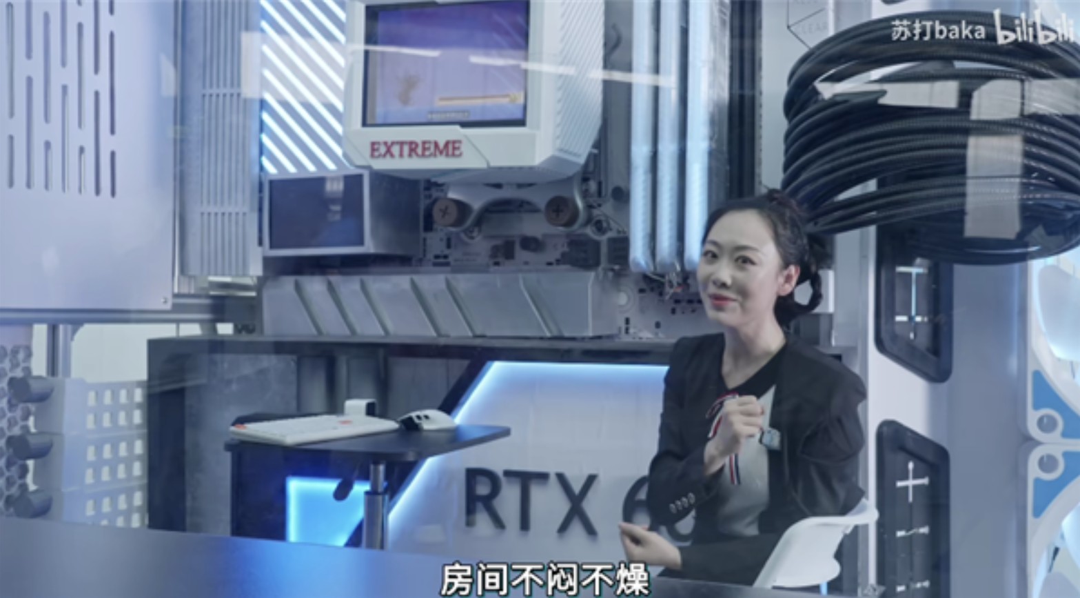 Hidup Dalam PC, Modder China Bangun PC Raksasa Seukuran Kamar!