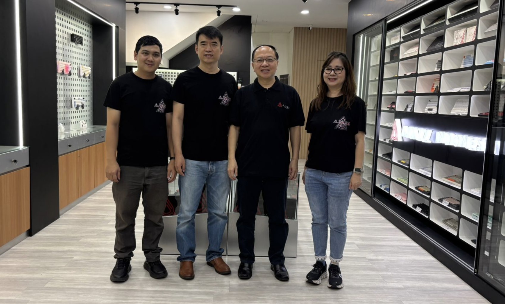 Ekspansi Pasar Nasional! Ajazz Resmi Buka Showroom Perdana di Jakarta Barat, Hadirkan Surga Hands-On Gaming Gear Resmi