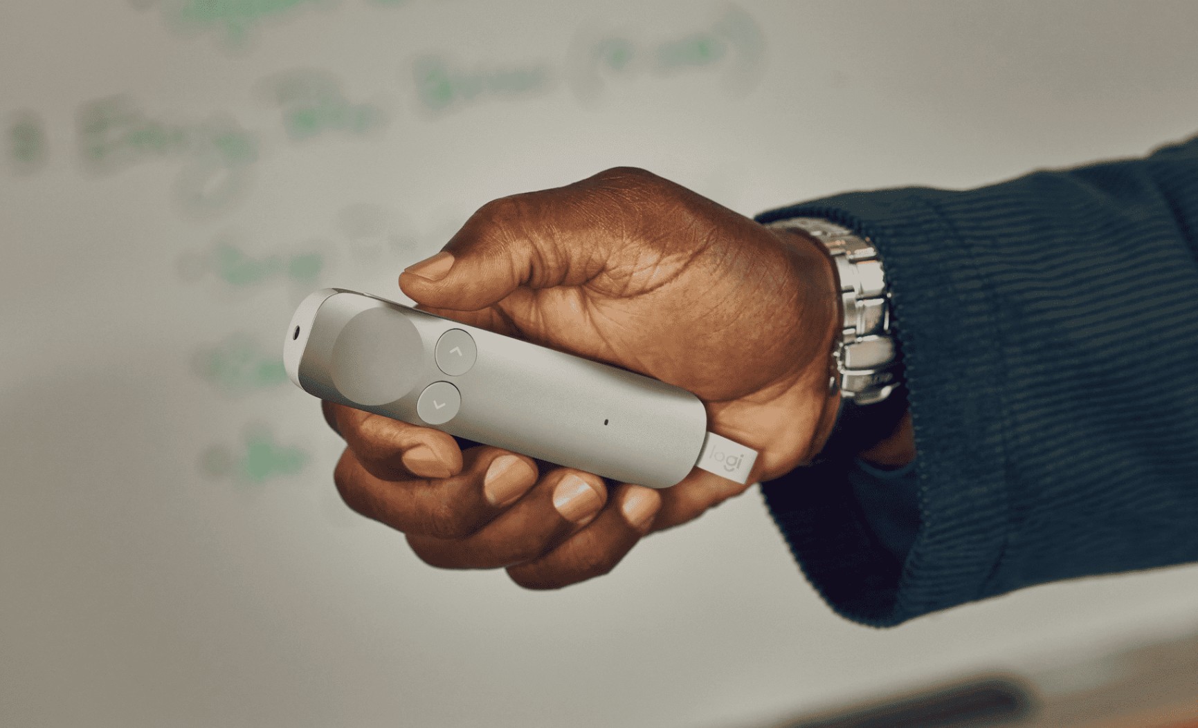 Logitech Resmi Luncurkan Spotlight 2 Advanced Presenter Seharga Rp2,4 Jutaan