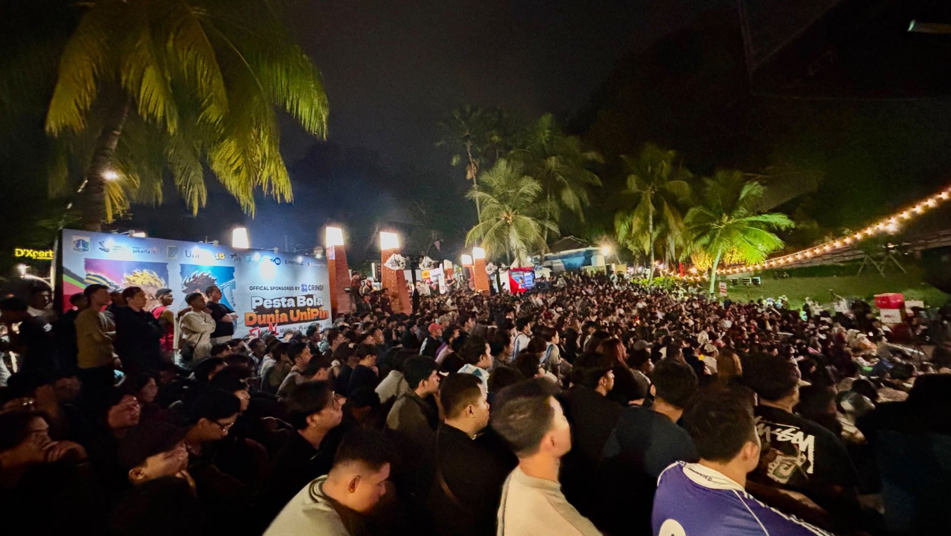 Ribuan Warga Padati Nobar UniPin Pesta Bola Dunia 2026 di Taman Barito