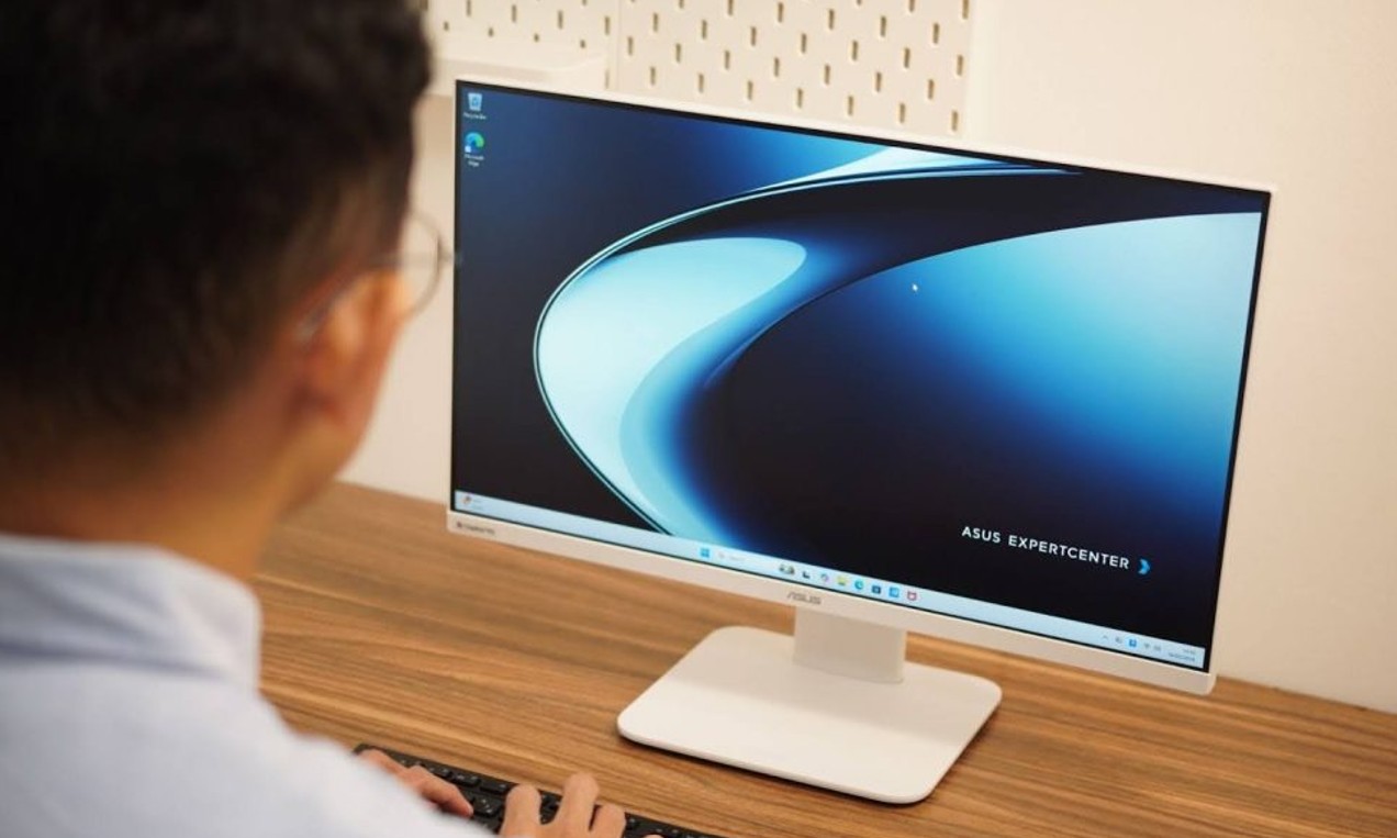 Tinggalkan Kabel Berantakan, Saatnya Beralih ke All in One PC ASUS ExpertCenter PM600
